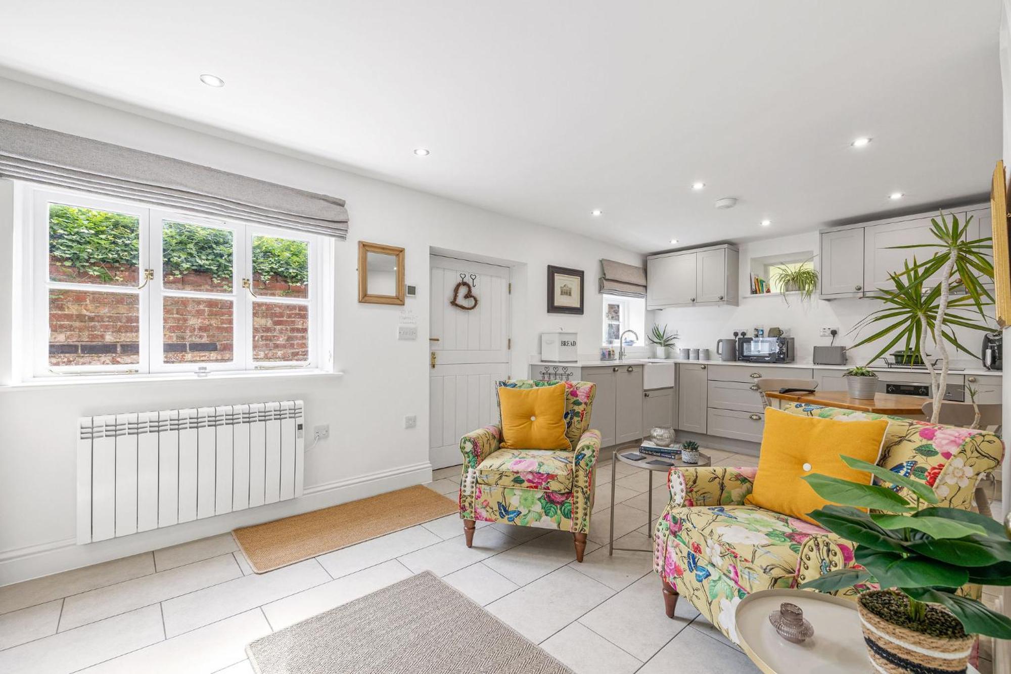 Flower Cottage By Ludlow Castle With Onsite Parking Dış mekan fotoğraf